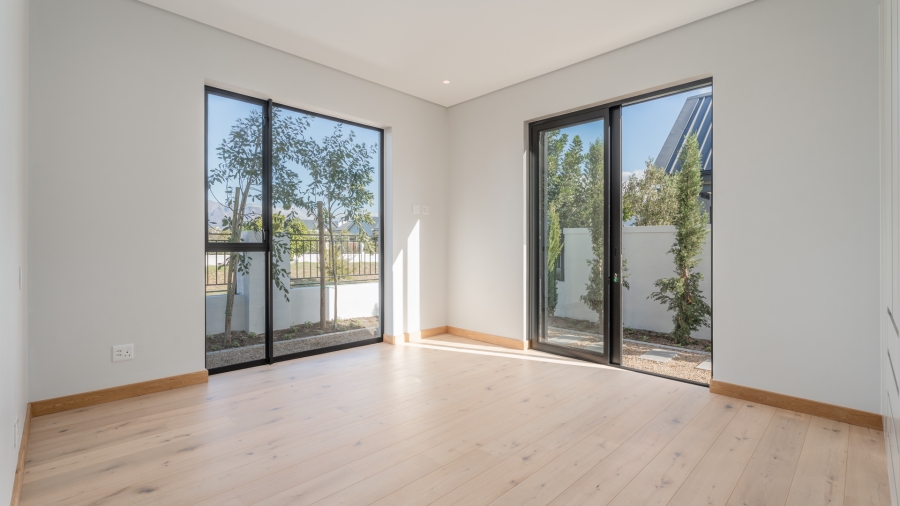 6 Bedroom Property for Sale in Val De Vie Estate Western Cape